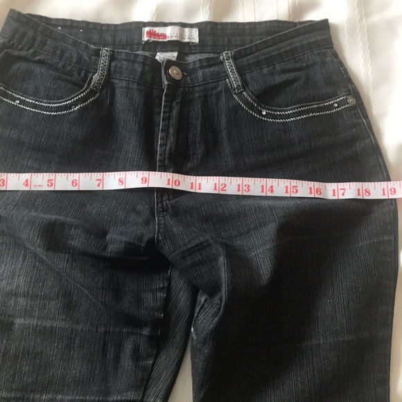 Cosmopolitan Jeans - Picture 7 of 8